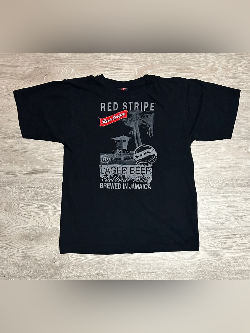 Vintage Red Stripe Jamaican Beer Men’s Graphic T-Shirt